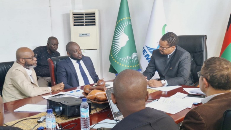 Réunion d'audience au ministère des Travaux publics, de l'Habitat et de l'Urbanisme de Guinée-Bissau, novembre 2024